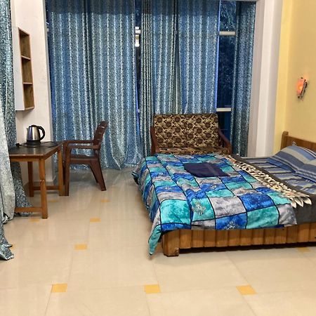 Oasis Guest House Bhagsu D'Shala ダラムシャーラー エクステリア 写真