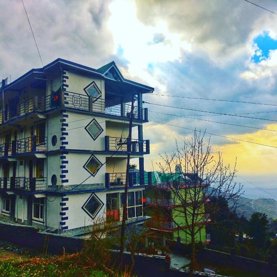 Oasis Guest House Bhagsu D'Shala ダラムシャーラー エクステリア 写真