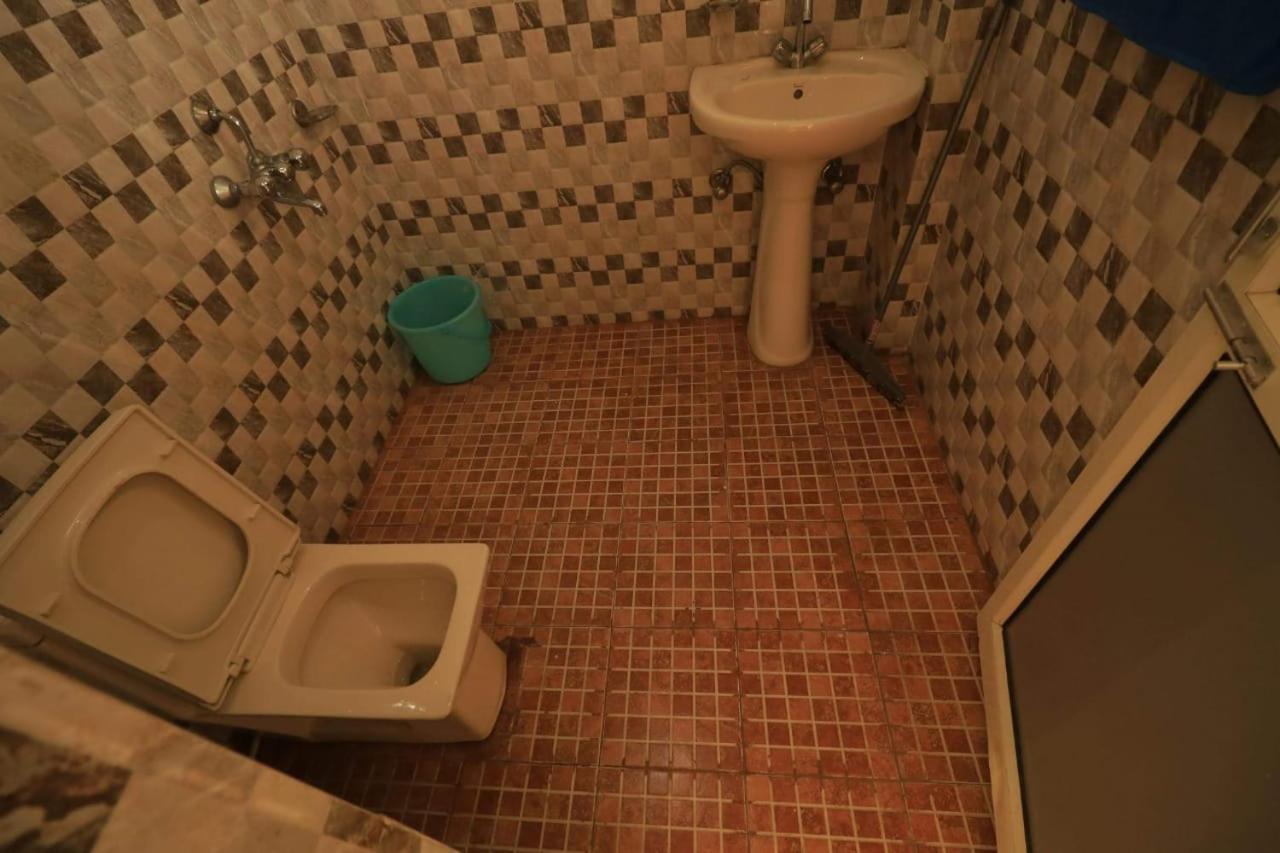 Oasis Guest House Bhagsu D'Shala ダラムシャーラー エクステリア 写真